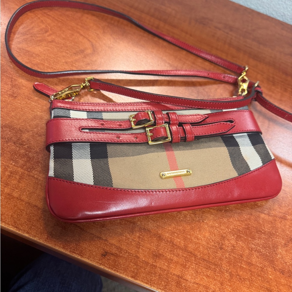 Burberry BRIDLE HOUSE CHECK PEYTON WRISTLET